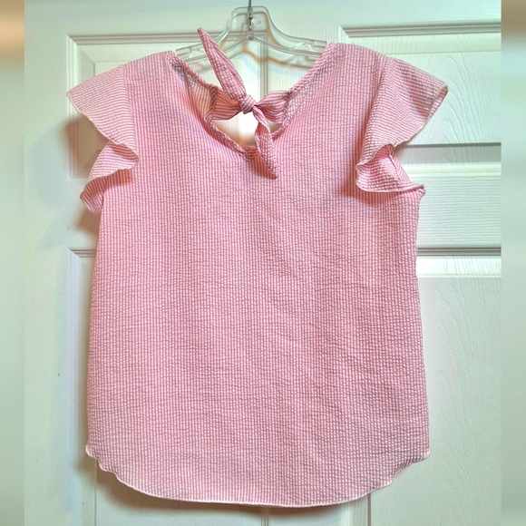 💥SALE💥NY Invasion, Large, Woman's Flutter Sleeve, Bow Back Neckline - Picture 7 of 8